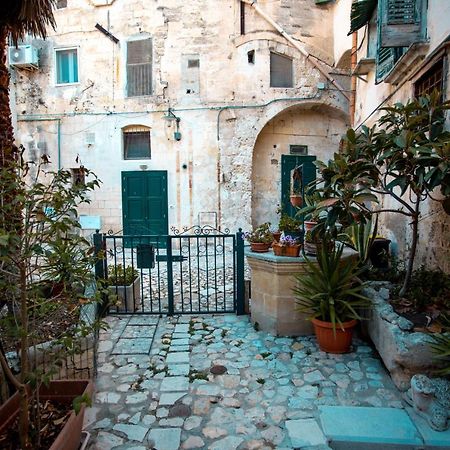 Donna Lina Bed and Breakfast Matera Buitenkant foto